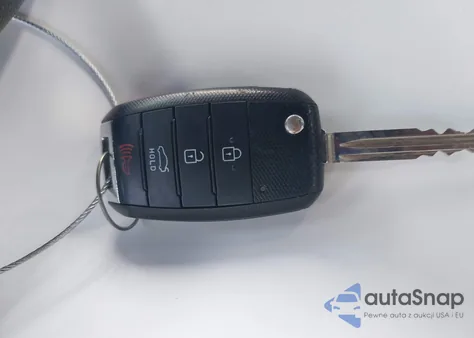 2018 Kia Forte Lx z USA, uszkodzony, nr VIN 3KPFL4A79JE242170